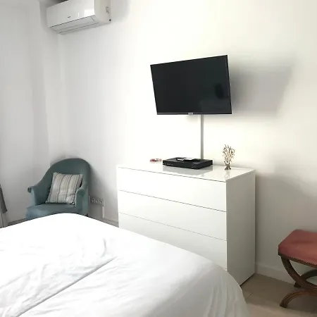 Lovely In Old - 1min From The Port And The Beach * Antibes