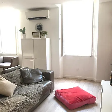 Lovely In Old - 1min From The Port And The Beach Apartment Antibes