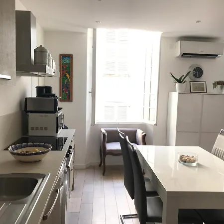 Lovely In Old - 1min From The Port And The Beach * Antibes