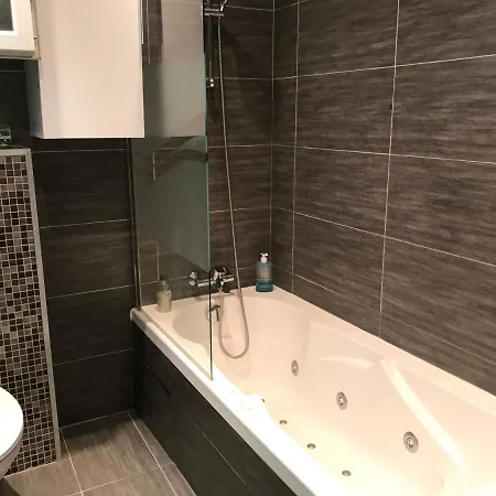 Lovely In Old - 1min From The Port And The Beach Apartment Antibes