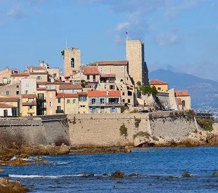 Lovely In Old - 1min From The Port And The Beach Antibes