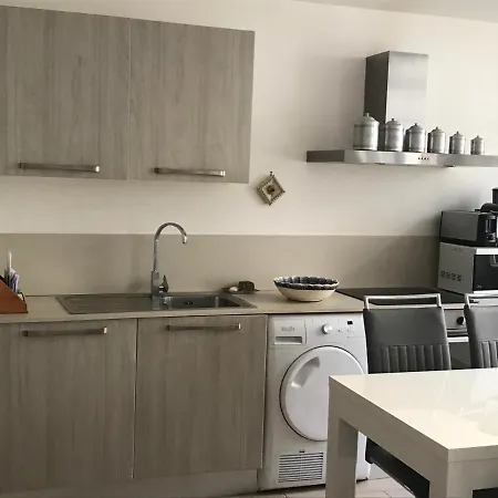Appartement Lovely In Old - 1min From The Port And The Beach